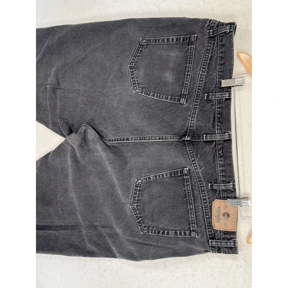 Wrangler Authentic Jeans Mens 44x30 Relaxed Fit Black Faded Denim 97601CB